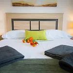 Holidays2torremolinos De 3 Con Terraza Y Piscina Comunitaria شقة توريمولينوس