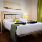 Holidays2torremolinos De 3 Con Terraza Y Piscina Comunitaria *