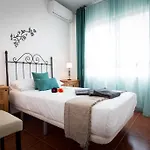 Holidays2torremolinos De 3 Con Terraza Y Piscina Comunitaria