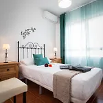 Holidays2torremolinos De 3 Con Terraza Y Piscina Comunitaria توريمولينوس