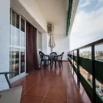 Holidays2torremolinos De 3 Con Terraza Y Piscina Comunitaria 아파트