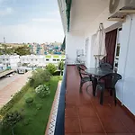 شقة Holidays2torremolinos De 3 Con Terraza Y Piscina Comunitaria *