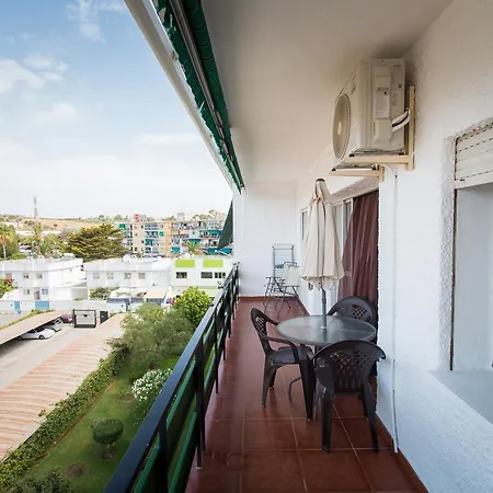 Appartamento Holidays2torremolinos De 3 Con Terraza Y Piscina Comunitaria *
