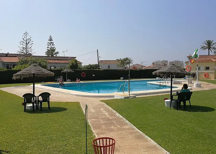 Holidays2torremolinos De 3 Con Terraza Y Piscina Comunitaria Appartement *