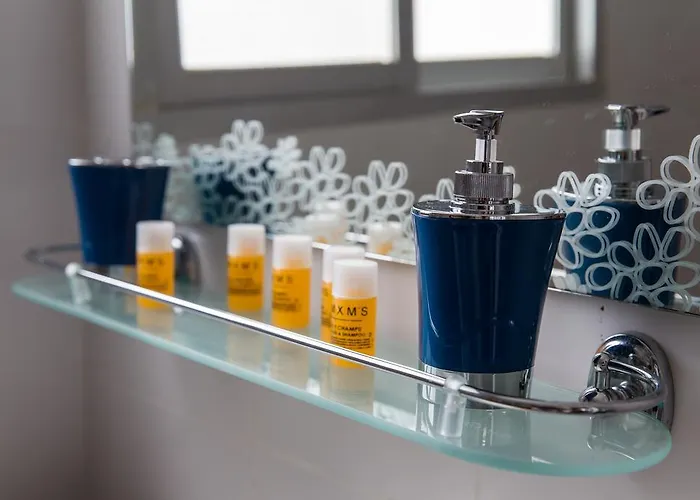 Holidays2torremolinos De 3 Con Terraza Y Piscina Comunitaria Appartement Torremolinos