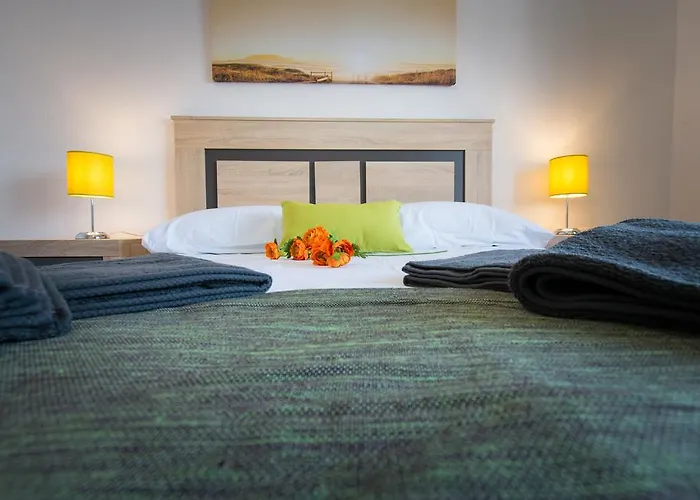 Holidays2torremolinos De 3 Con Terraza Y Piscina Comunitaria Appartement