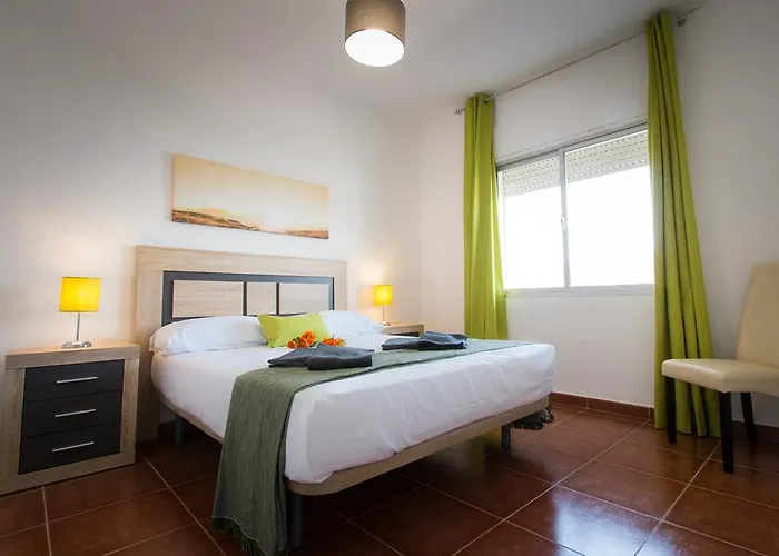 Appartement Holidays2torremolinos De 3 Con Terraza Y Piscina Comunitaria Torremolinos