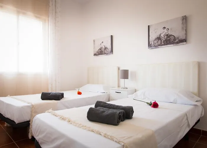 Appartement Holidays2torremolinos De 3 Con Terraza Y Piscina Comunitaria