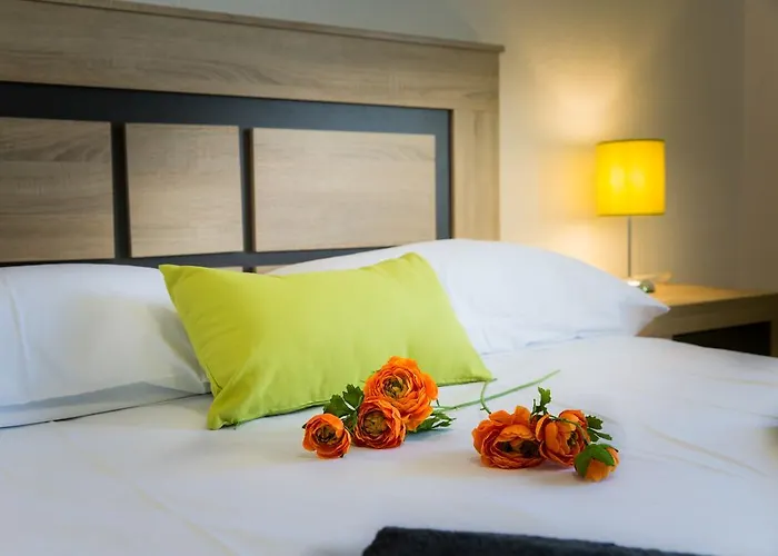 Holidays2torremolinos De 3 Con Terraza Y Piscina Comunitaria * Τορρεμολίνος